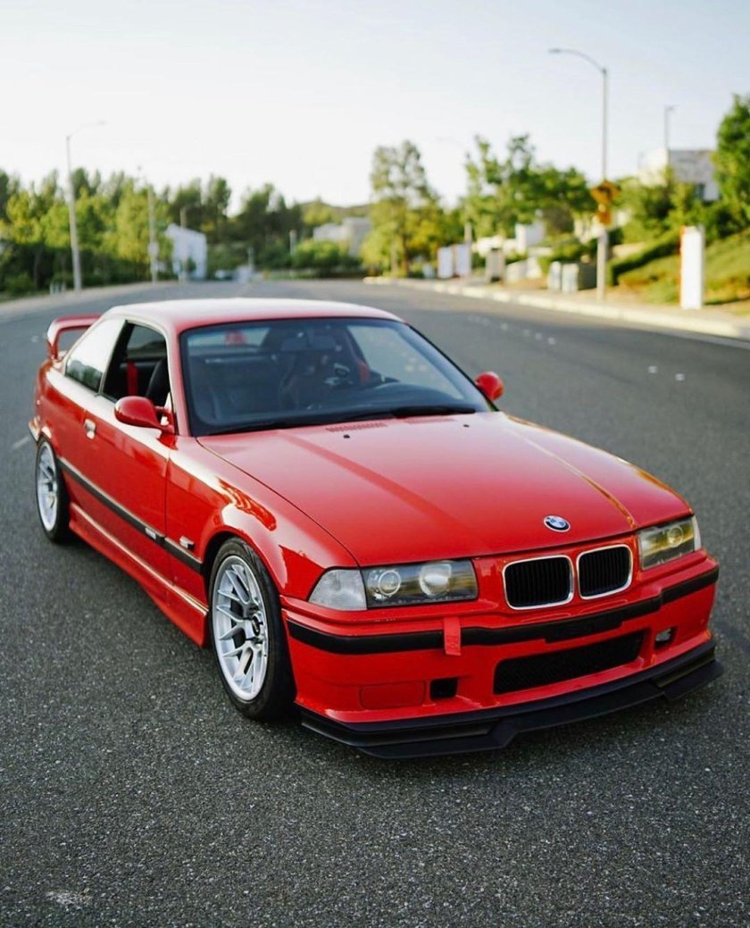 БМВ m3 e36