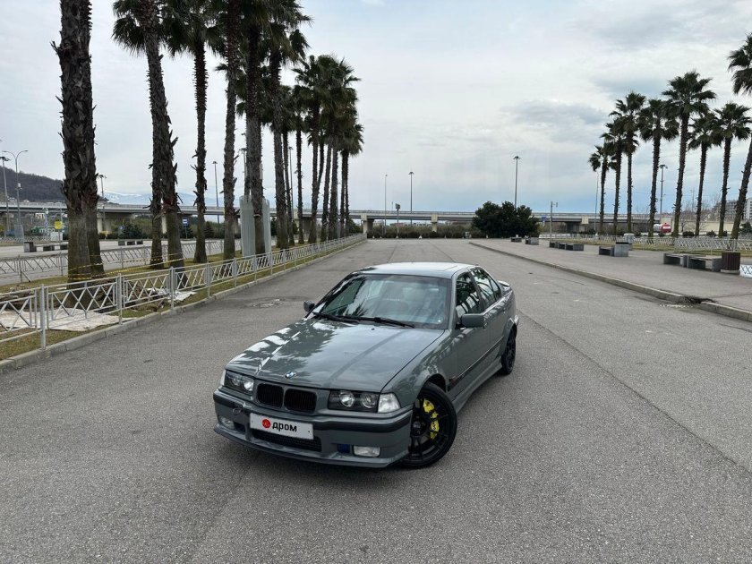 BMW e36 седан