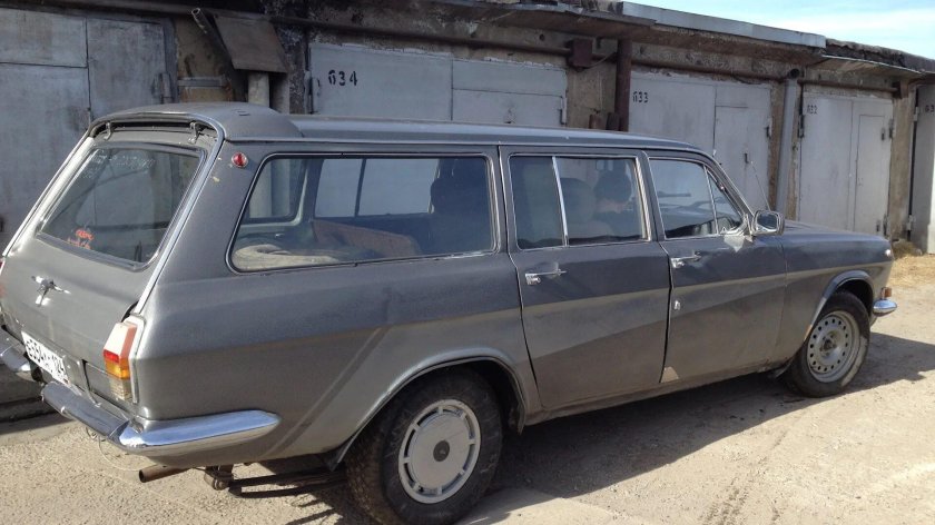 ГАЗ-2402 автомобиль