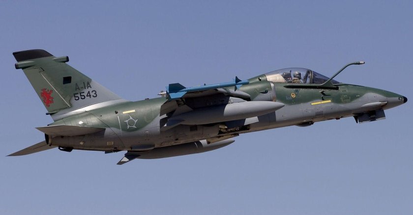 Самолёт AMX International