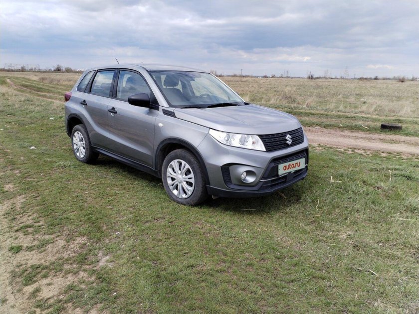 Сузуки витара серая