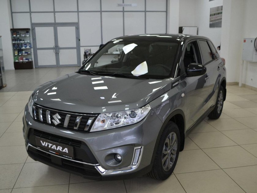 Сузуки Витара 2021 серая