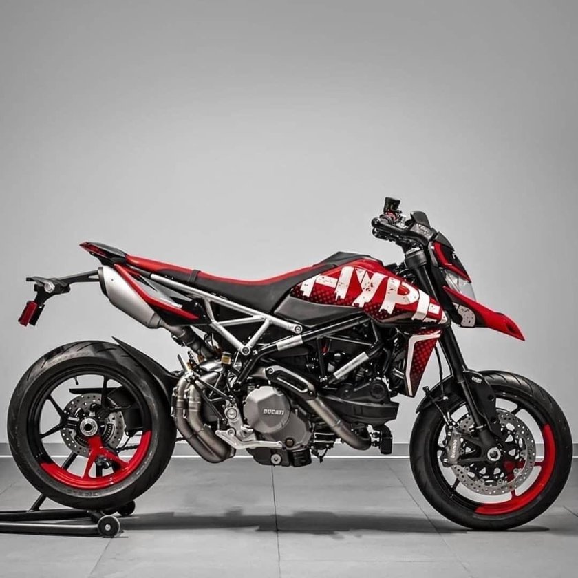 Ducati hypermotard 950