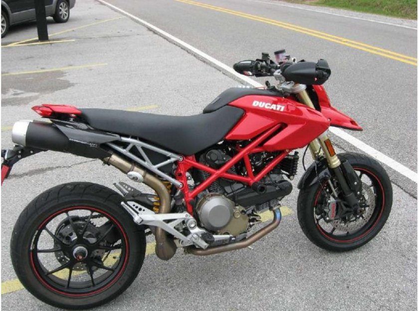 Ducati Hypermotard 1100s