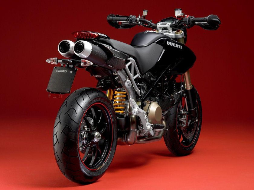 Ducati Hypermotard 1100s