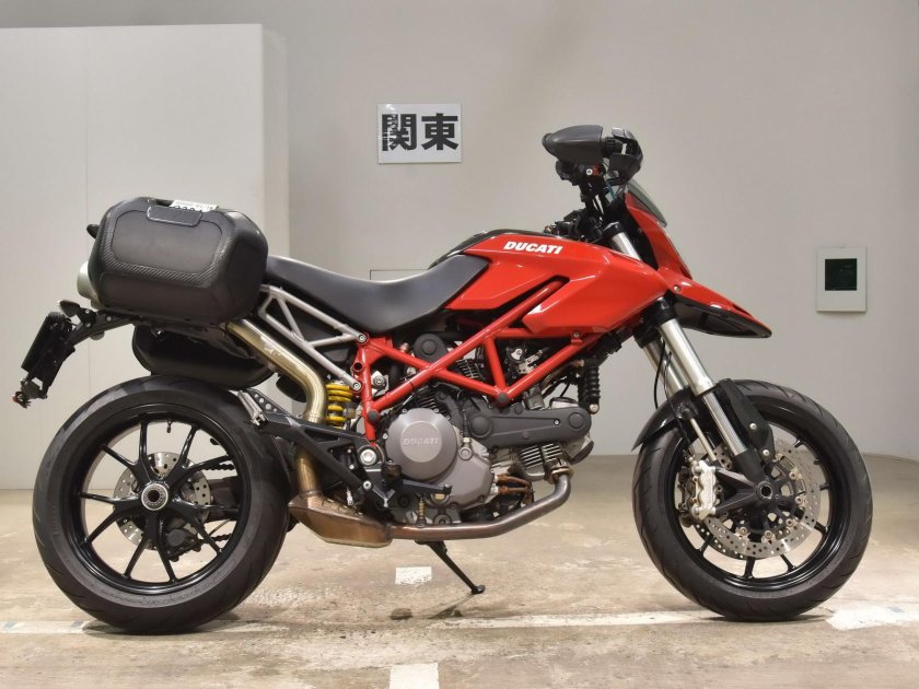 Ducati Hypermotard 796