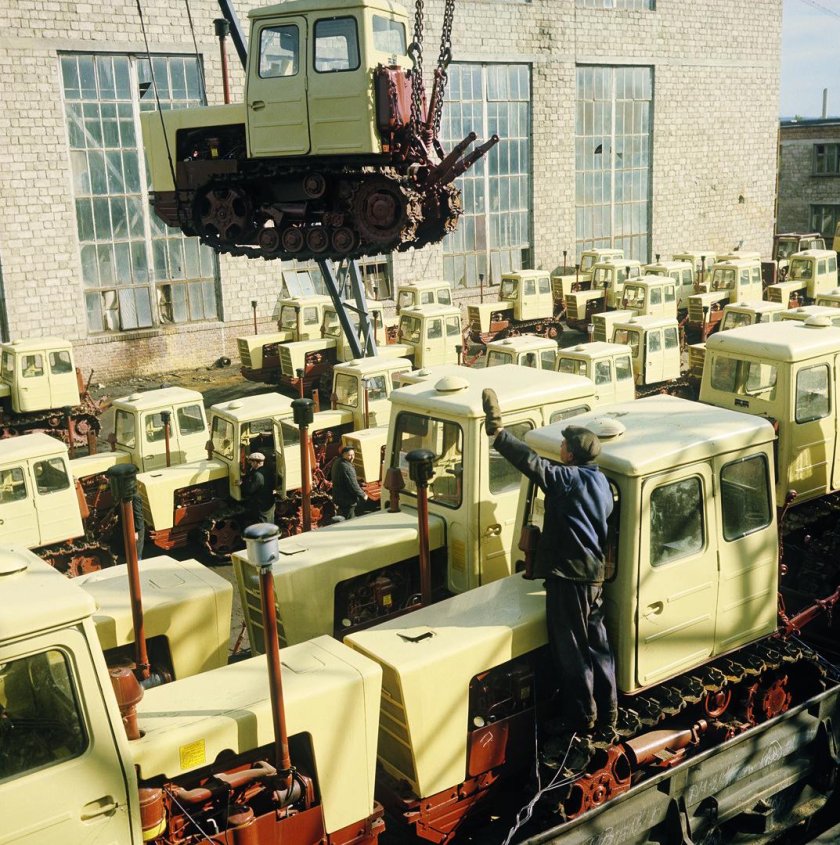 Тракторы Кишиневского тракторного завода