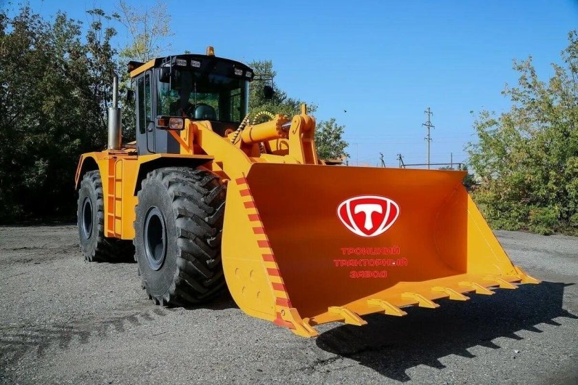 Погрузчик фронтальный ПБТК-764 «Станислав»