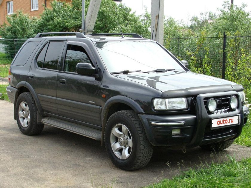 Opel Frontera 1