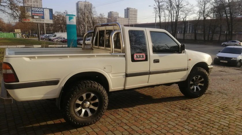 Пикап Isuzu Campo