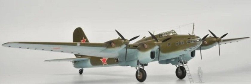 Пе-8 бомбардировщик звезда