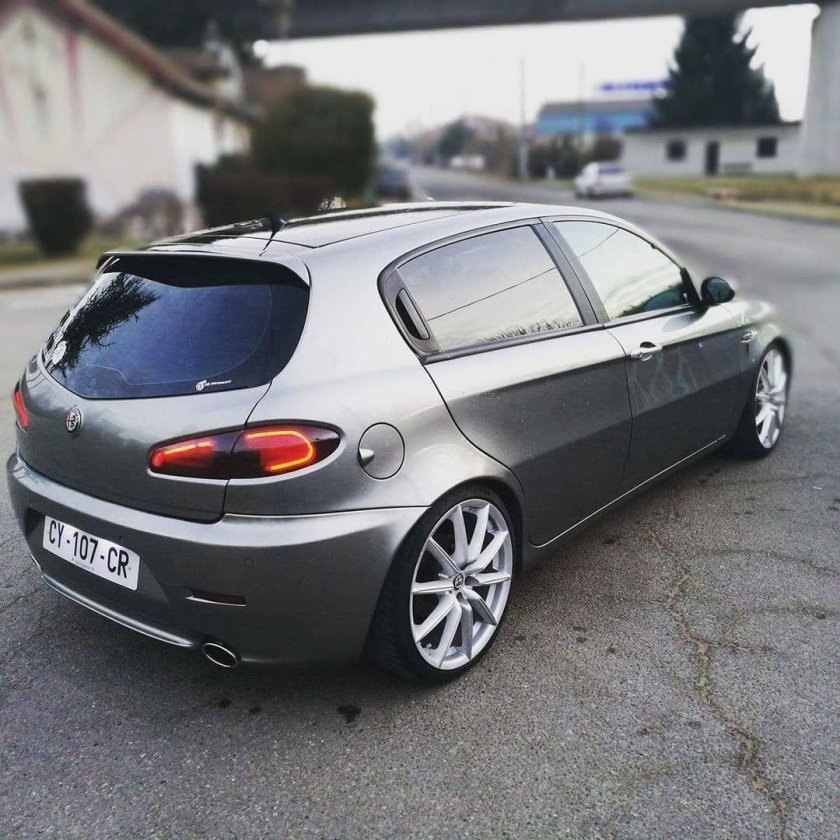 Alfa Romeo 147