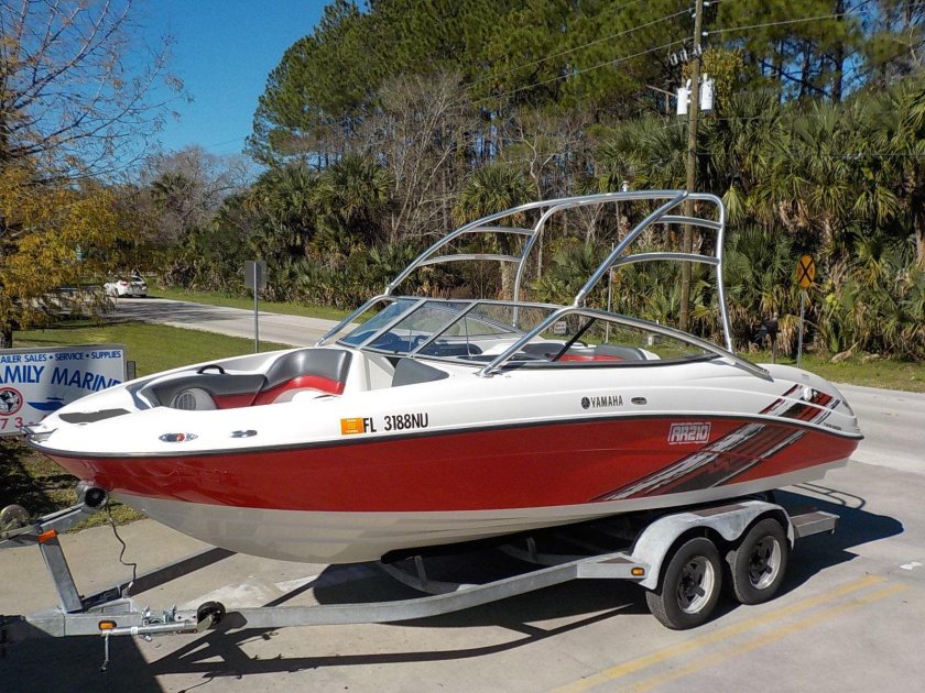 Катер yamaha