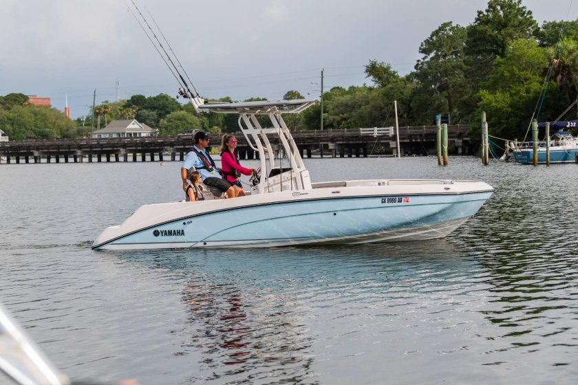 Катер ямаха уф 20