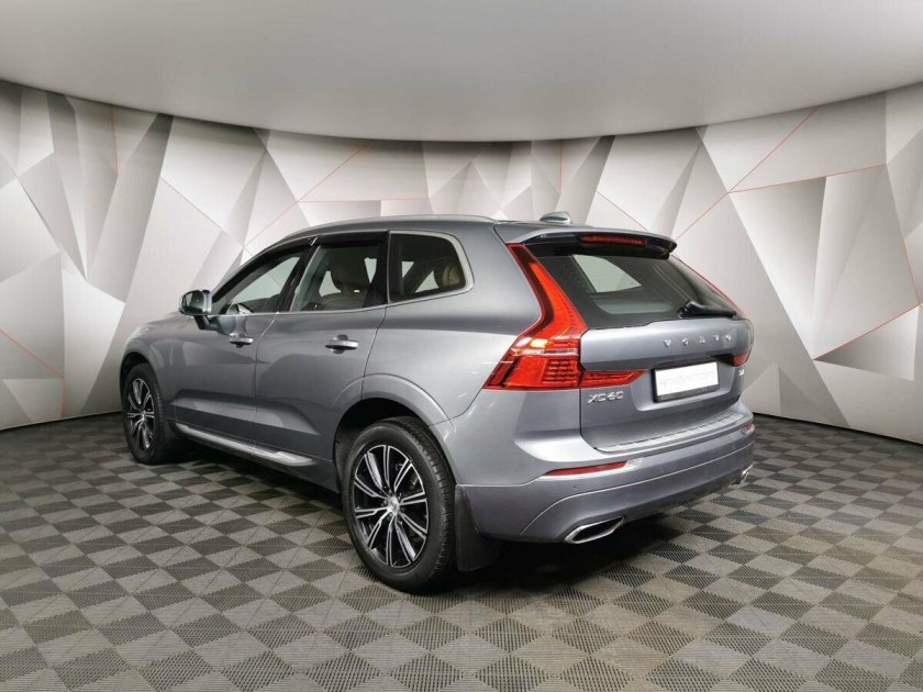 Вольво 2020 года