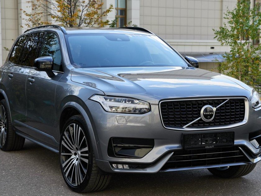 Volvo xc90 r-design