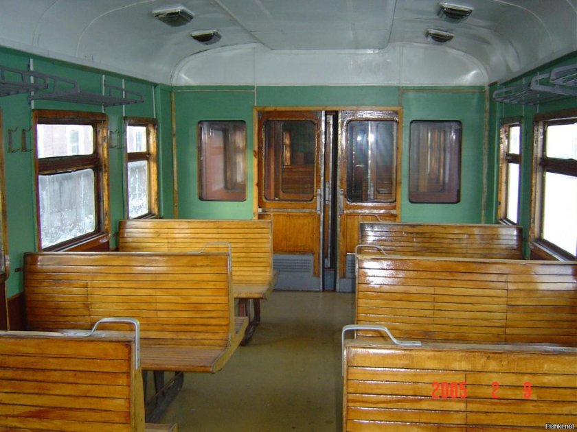 Электропоезд эр9п салон