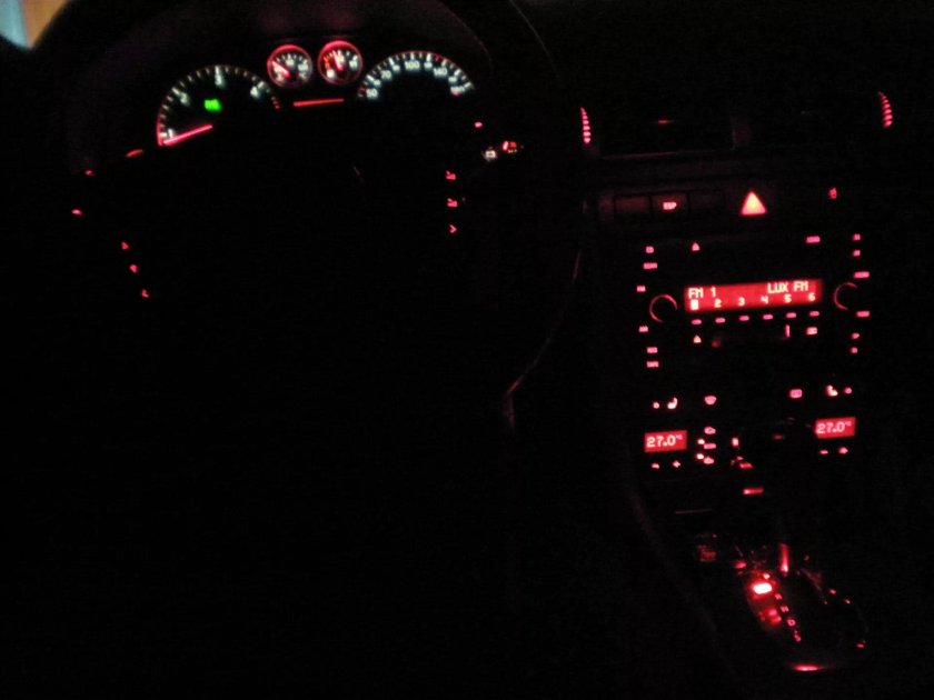 Ауди а6 с6 салон ночью