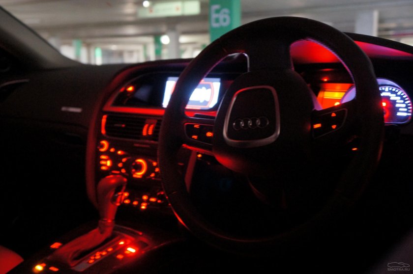 Ауди а4 салон ночью