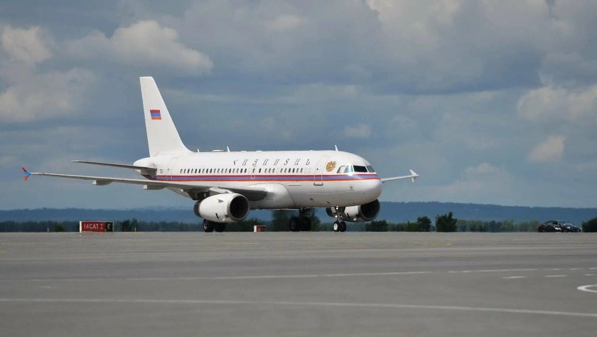 Борт 1 Армении