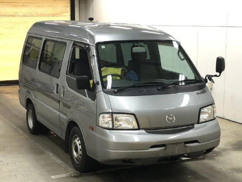 Mazda bongo 2021
