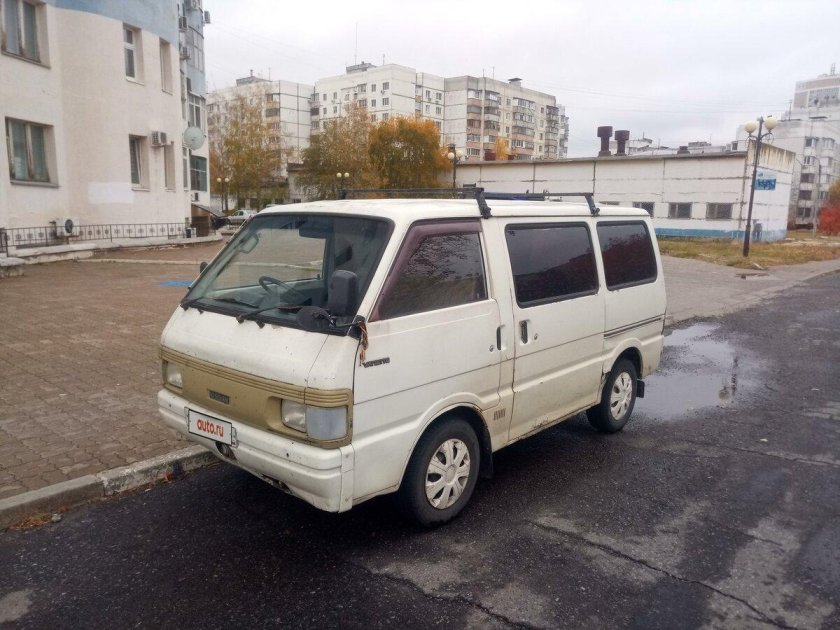 Nissan vanette 1986