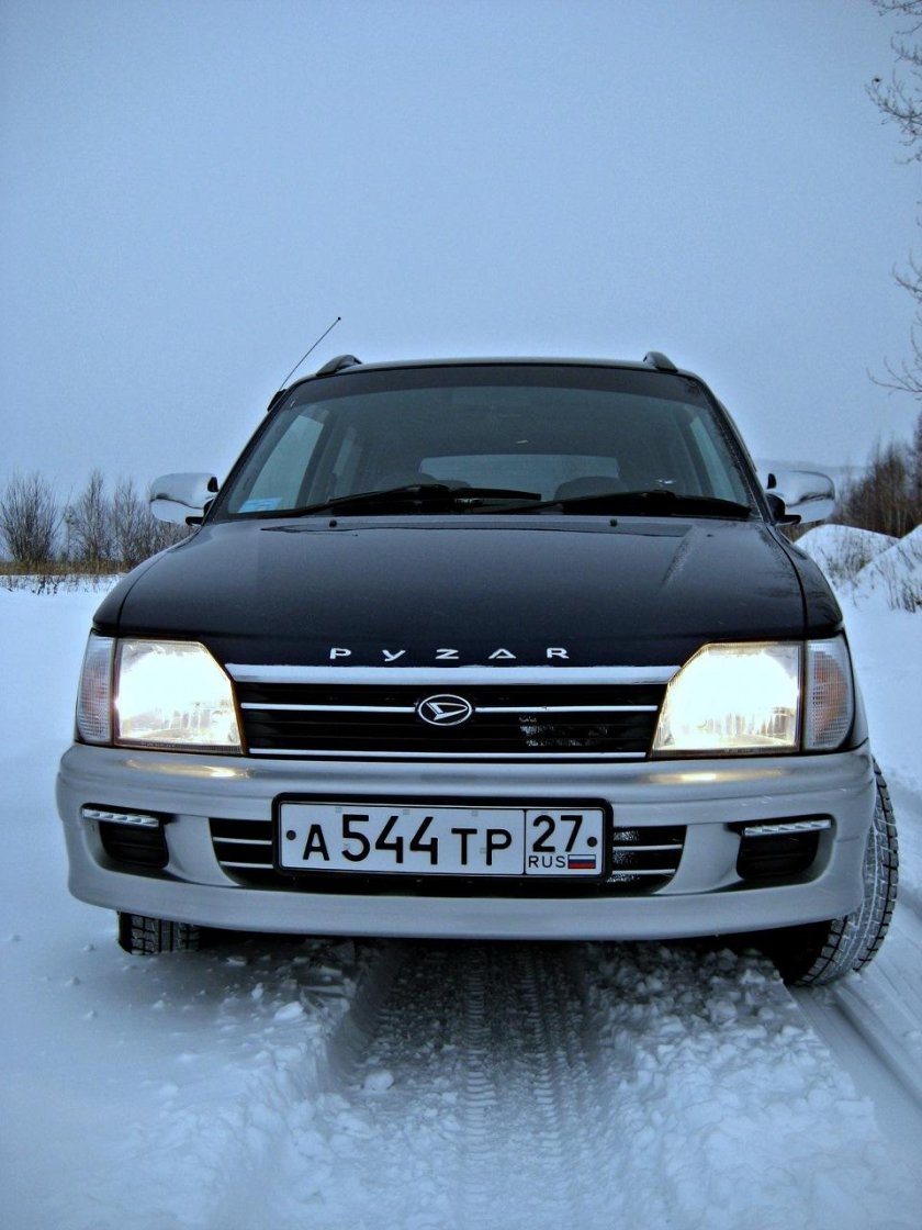 Дайхатсу Пизар поворотник