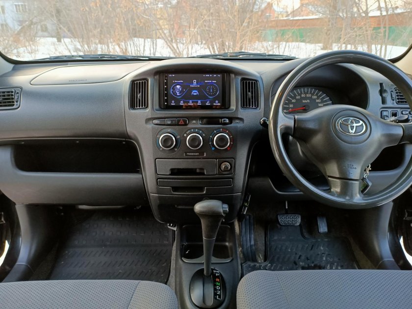 Toyota Probox 2003 салон
