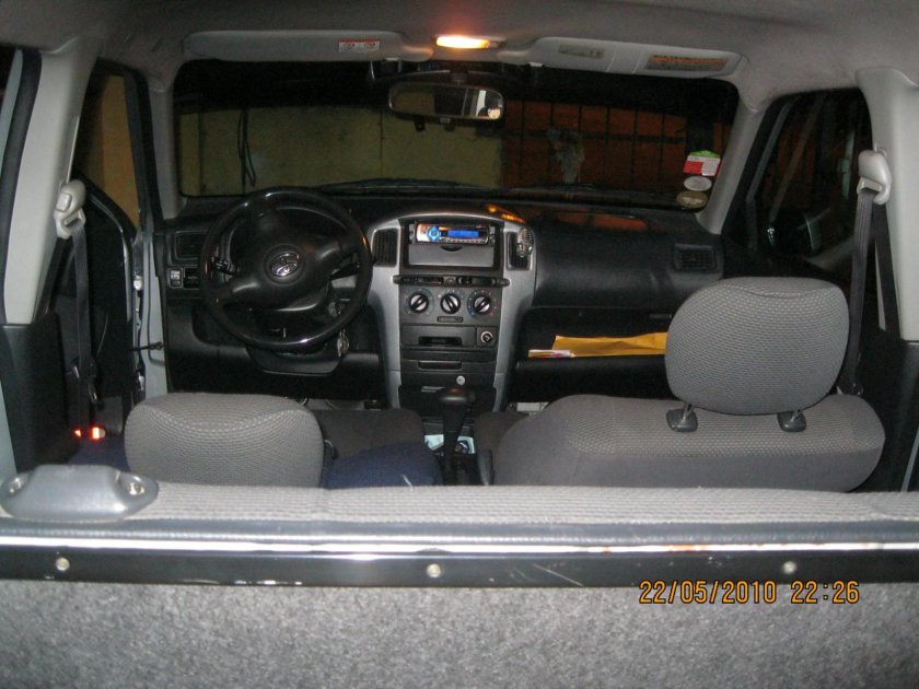 Toyota Probox левый руль