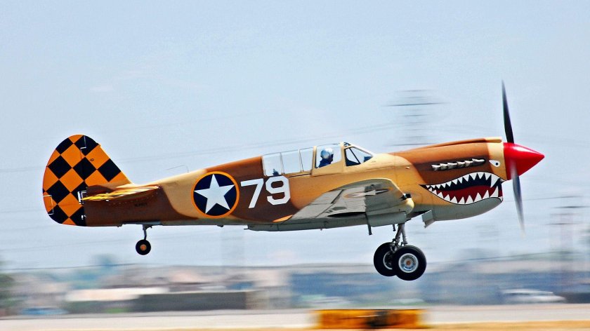Самолет Curtiss p-40