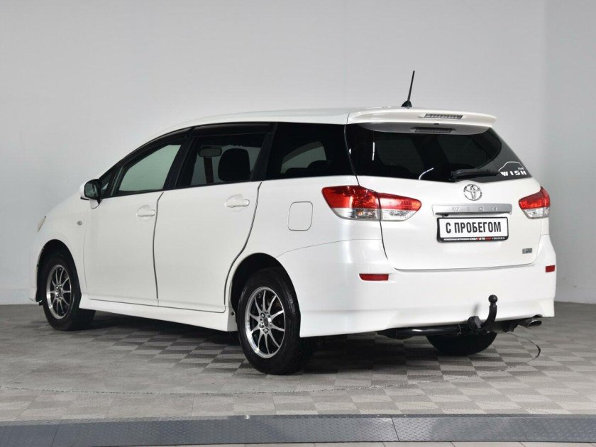 Toyota Wish 2015