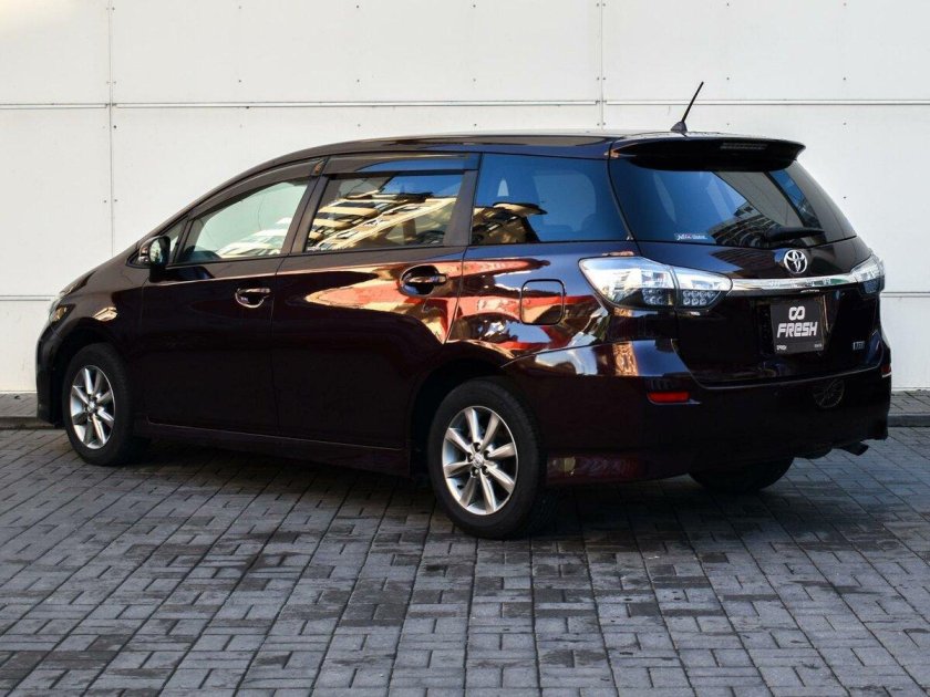 Тойота Виш Рестайлинг