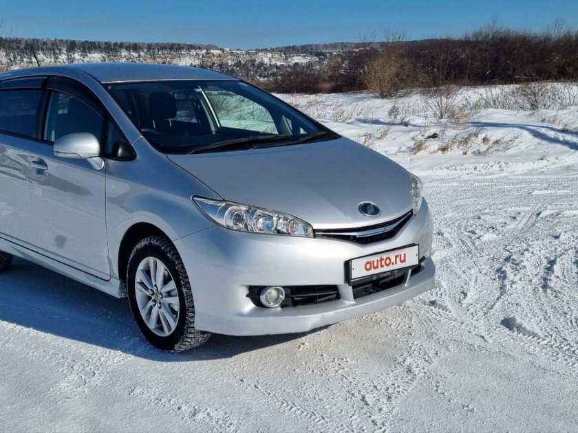 Тойота Виш 2 поколение