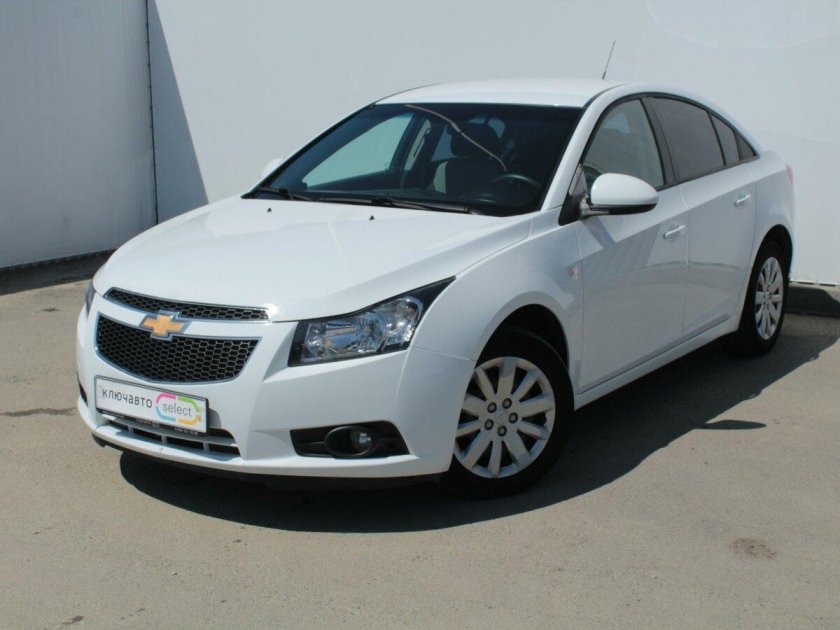 Chevrolet Cruze 2012 белый