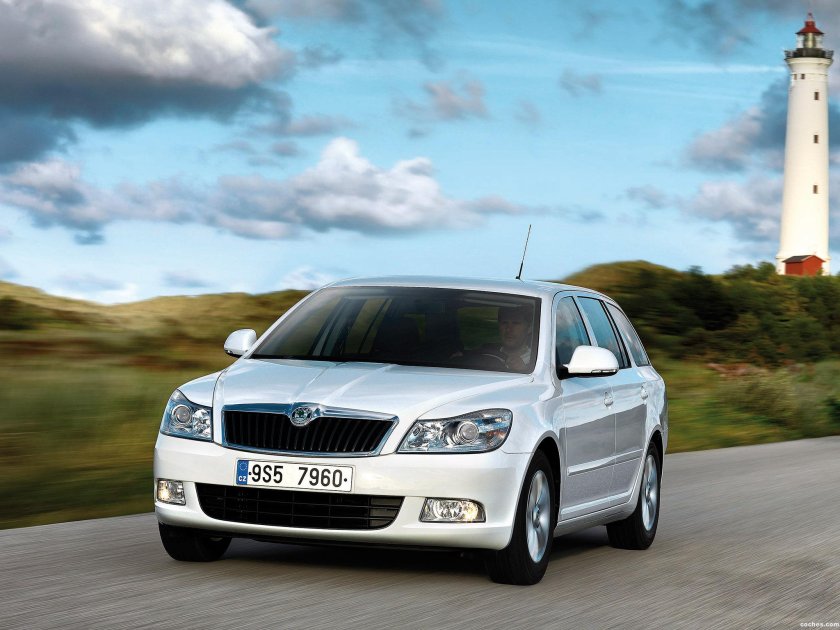 Skoda Octavia обои вертикальные