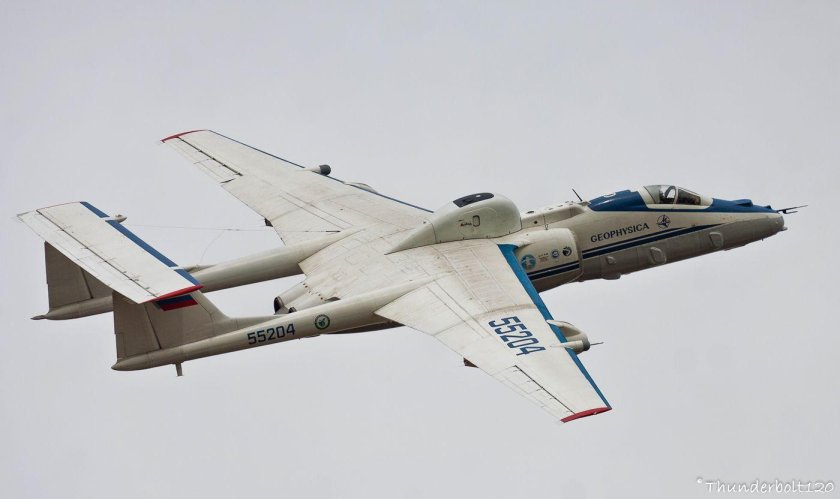 Самолёт геофизика м-55