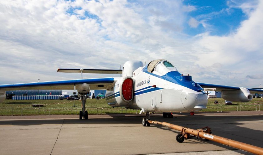 Самолёт геофизика м-55