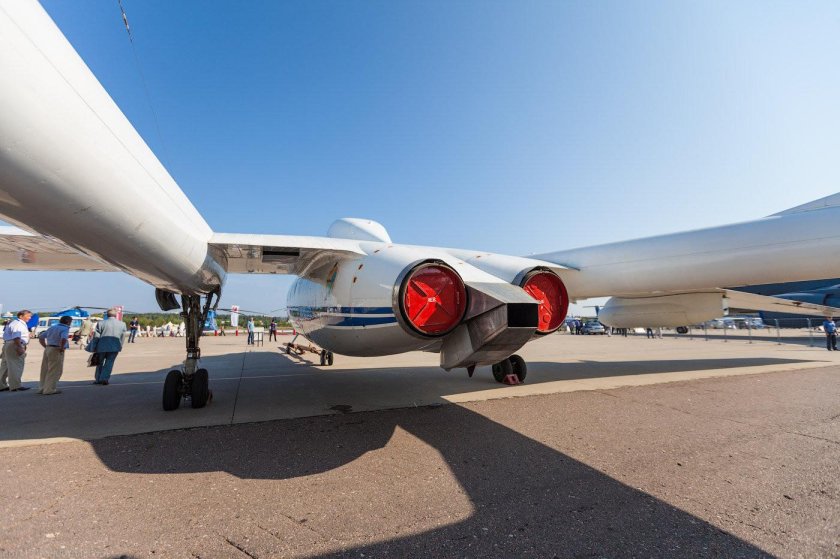 Самолёт геофизика м-55