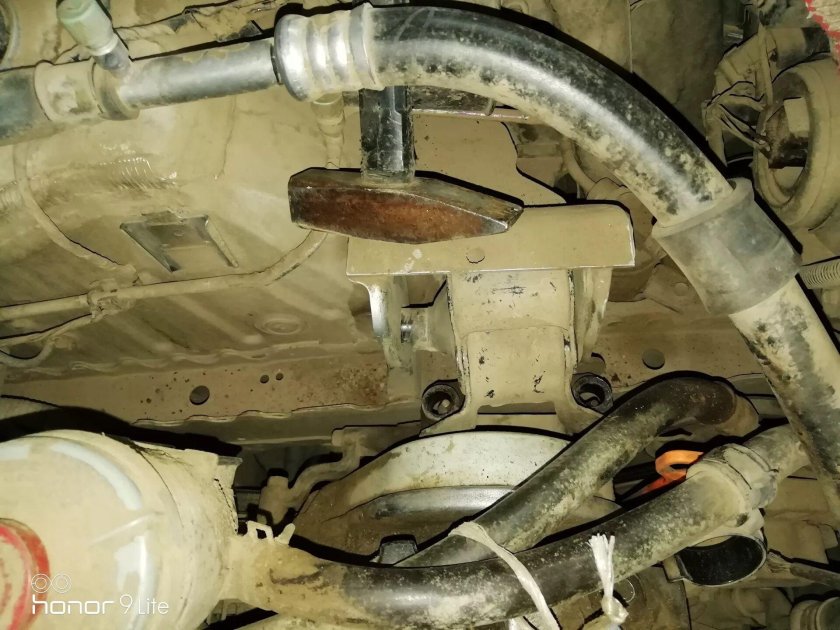 Подушка двигателя Хонда Капа