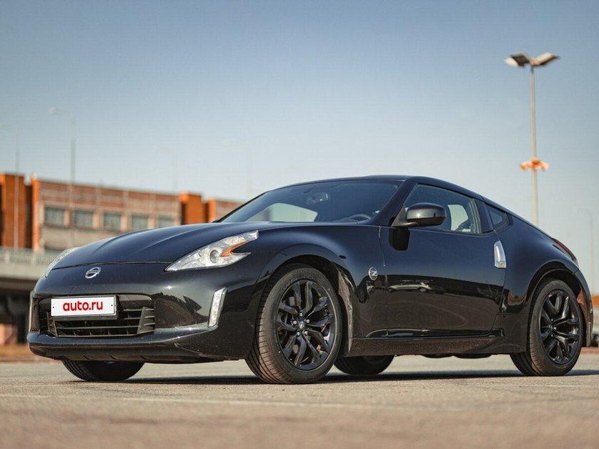 Ниссан 370 z