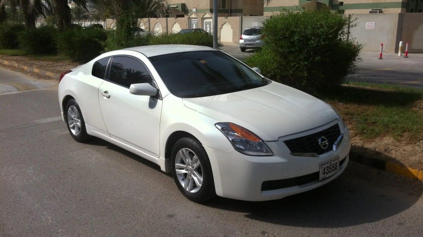 Nissan Altima 4