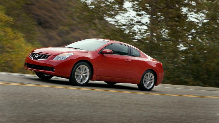 Ниссан Альтима купе 2008