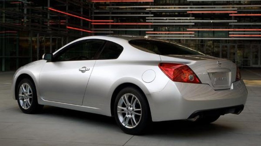 Nissan Altima Coupe