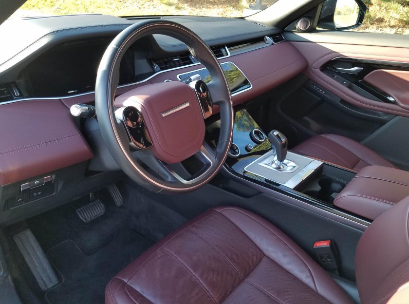 Рендж Ровер бордовый салон