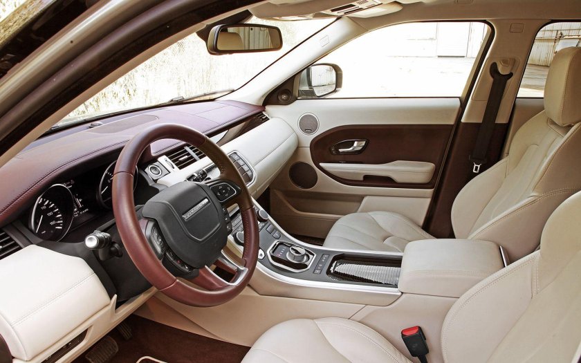 Range Rover Evoque белый салон