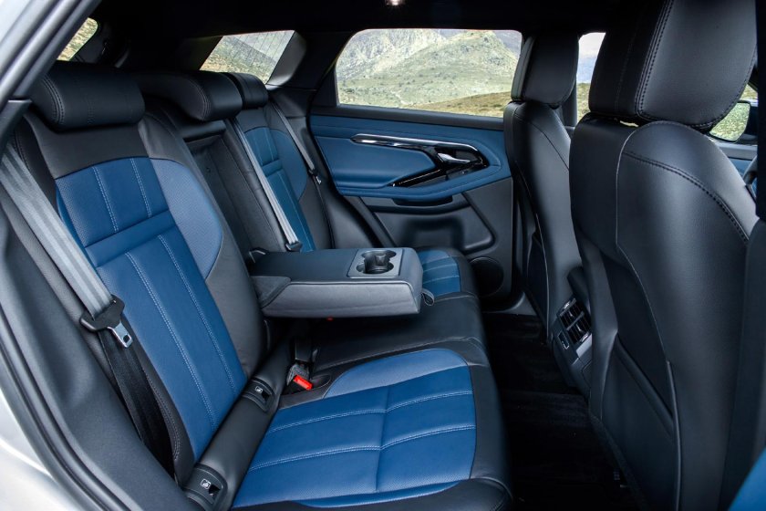 Range Rover Evoque 2020 салон сзади