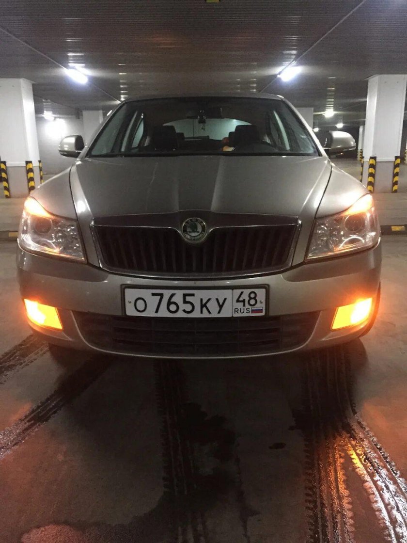 Габаритные огни Шкода Октавия а5