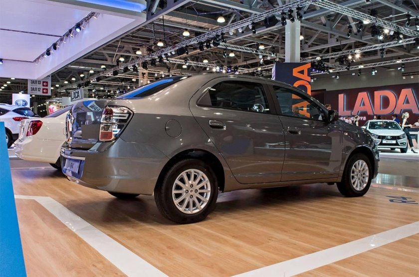 Равон Нексия r4