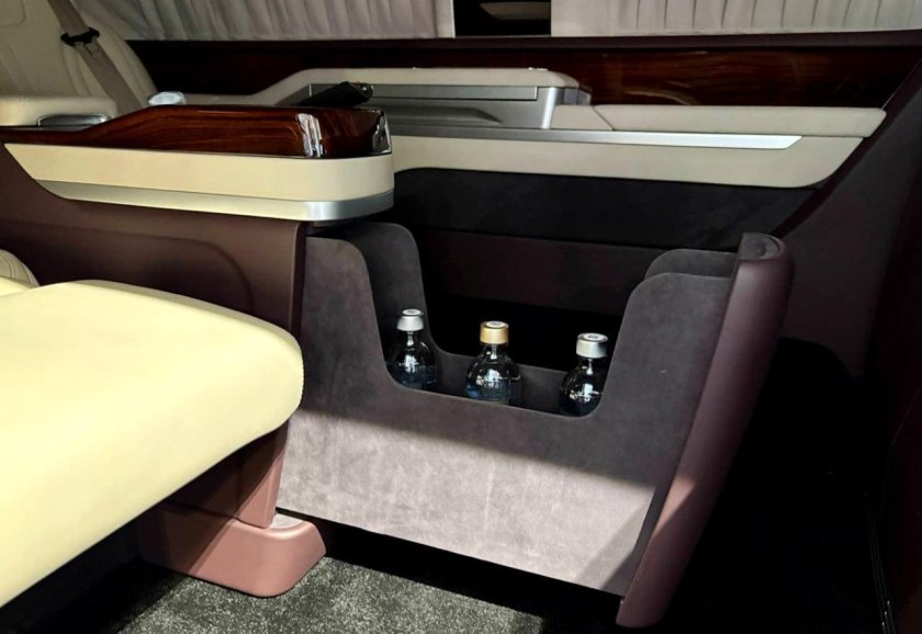 Минивэн аурус