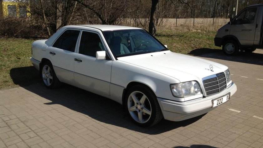 Мерседес 200 124 кузов